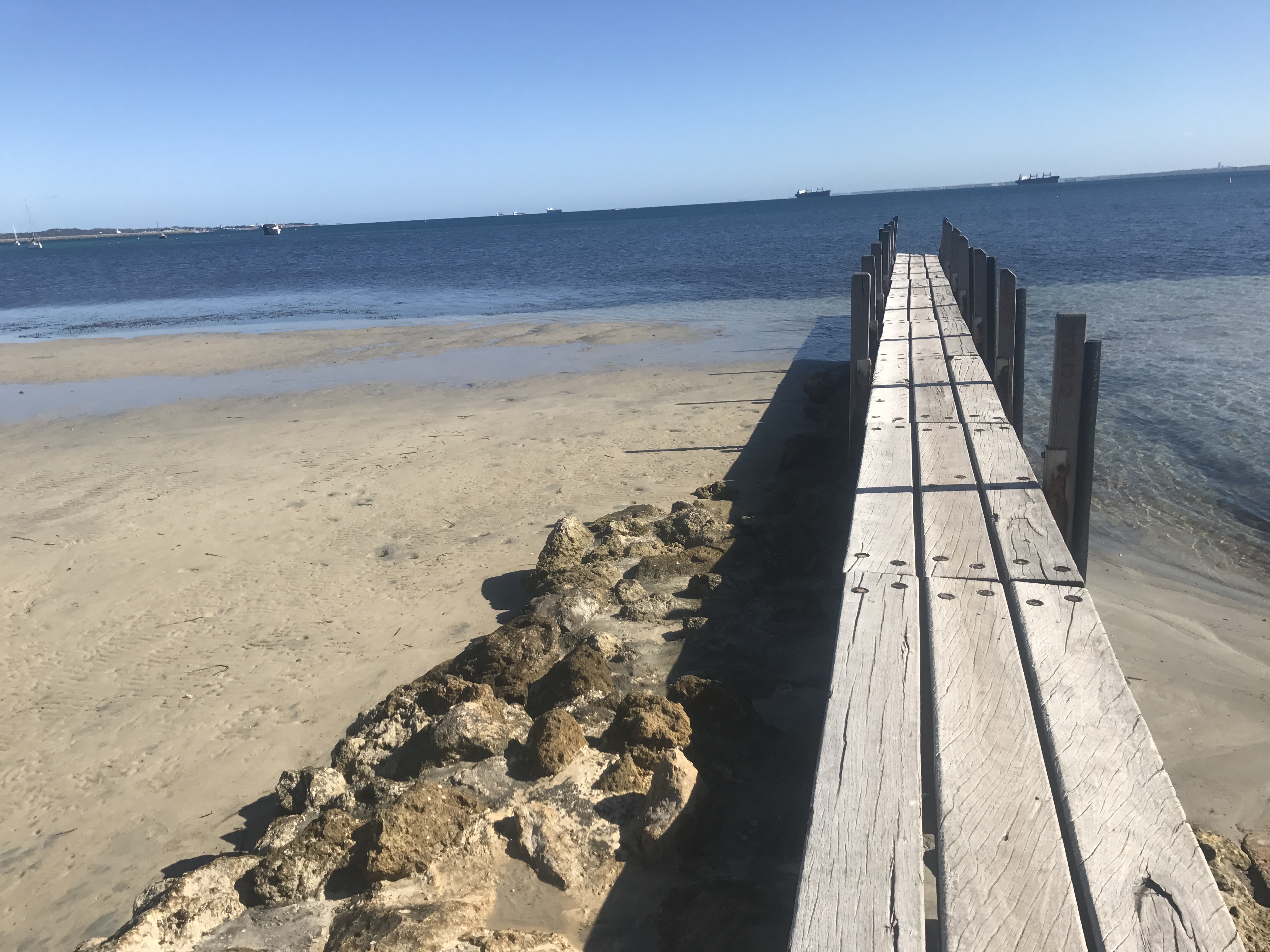 low-low-tide-fishing-fishwrecked-fishing-wa-fishing-photos